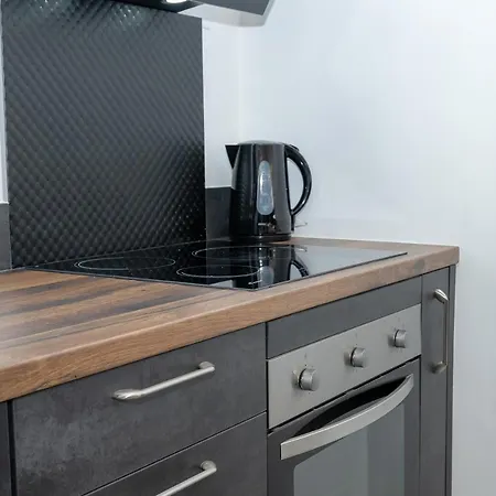 Les Iris Apartment *